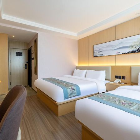 Jingfang Building Smart Hotel - Located In The Busiest Part Of The Downtown Area, Near Beijing Tiananmen Square And The Forbidden City,Wangfujing Shopping Street ,Newly Opened Hotel,Provide Free Laundry Service,Provide Tourism And Ticketing Services Екстериор снимка