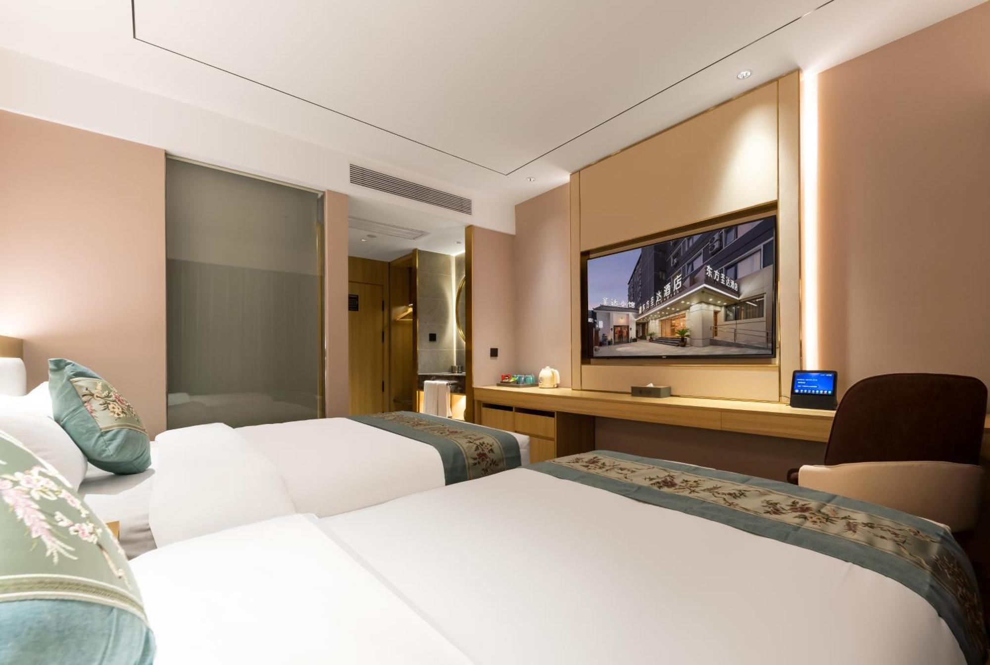 Jingfang Building Smart Hotel - Located In The Busiest Part Of The Downtown Area, Near Beijing Tiananmen Square And The Forbidden City,Wangfujing Shopping Street ,Newly Opened Hotel,Provide Free Laundry Service,Provide Tourism And Ticketing Services Екстериор снимка